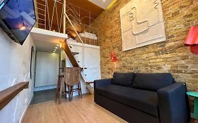 Kyiv Whisky Box Apartments